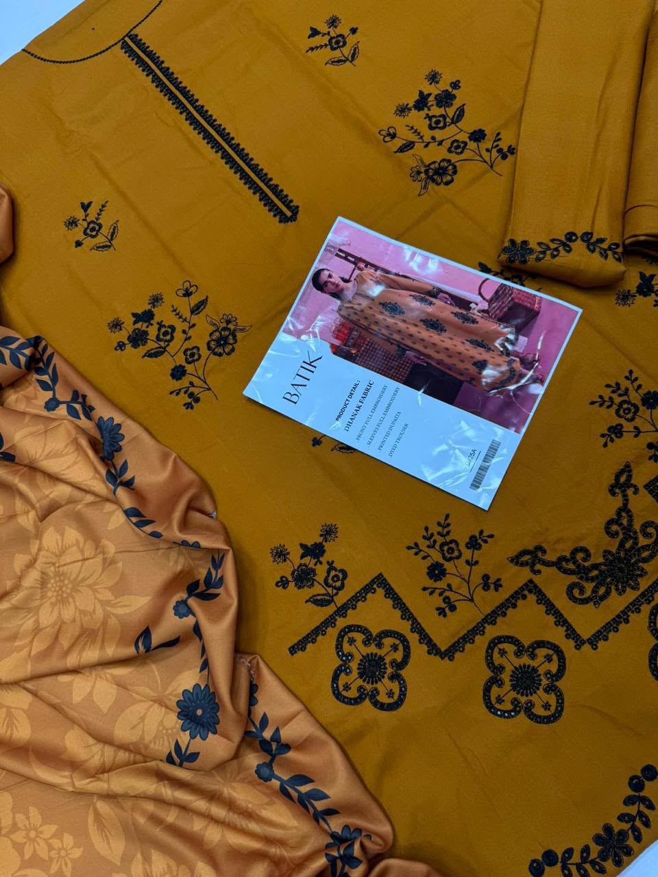 Dhanak embroidered 3-piece unstitched suit Design 19, product photo