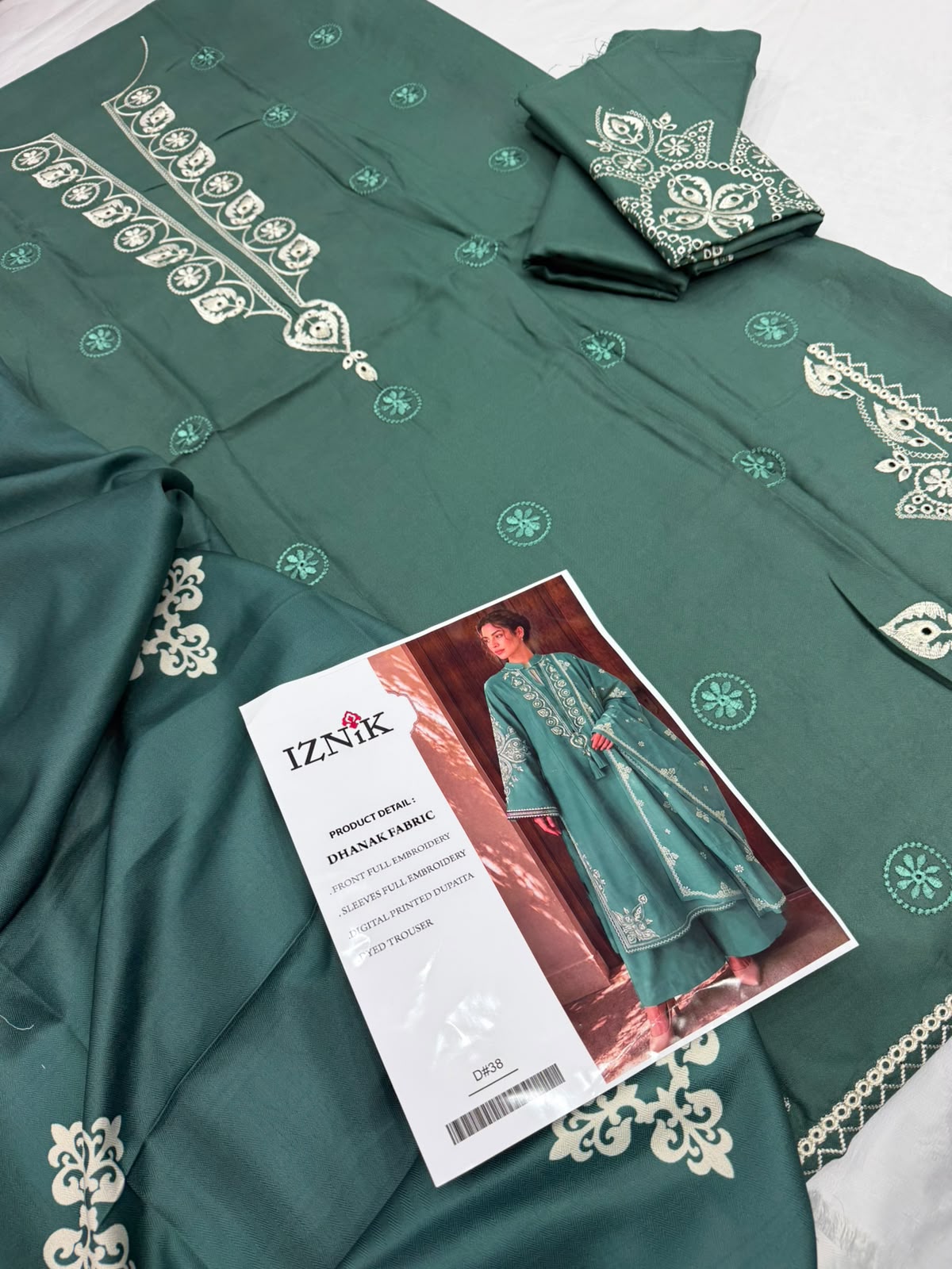 Dhanak embroidered 3-piece unstitched suit Design 29, product photo