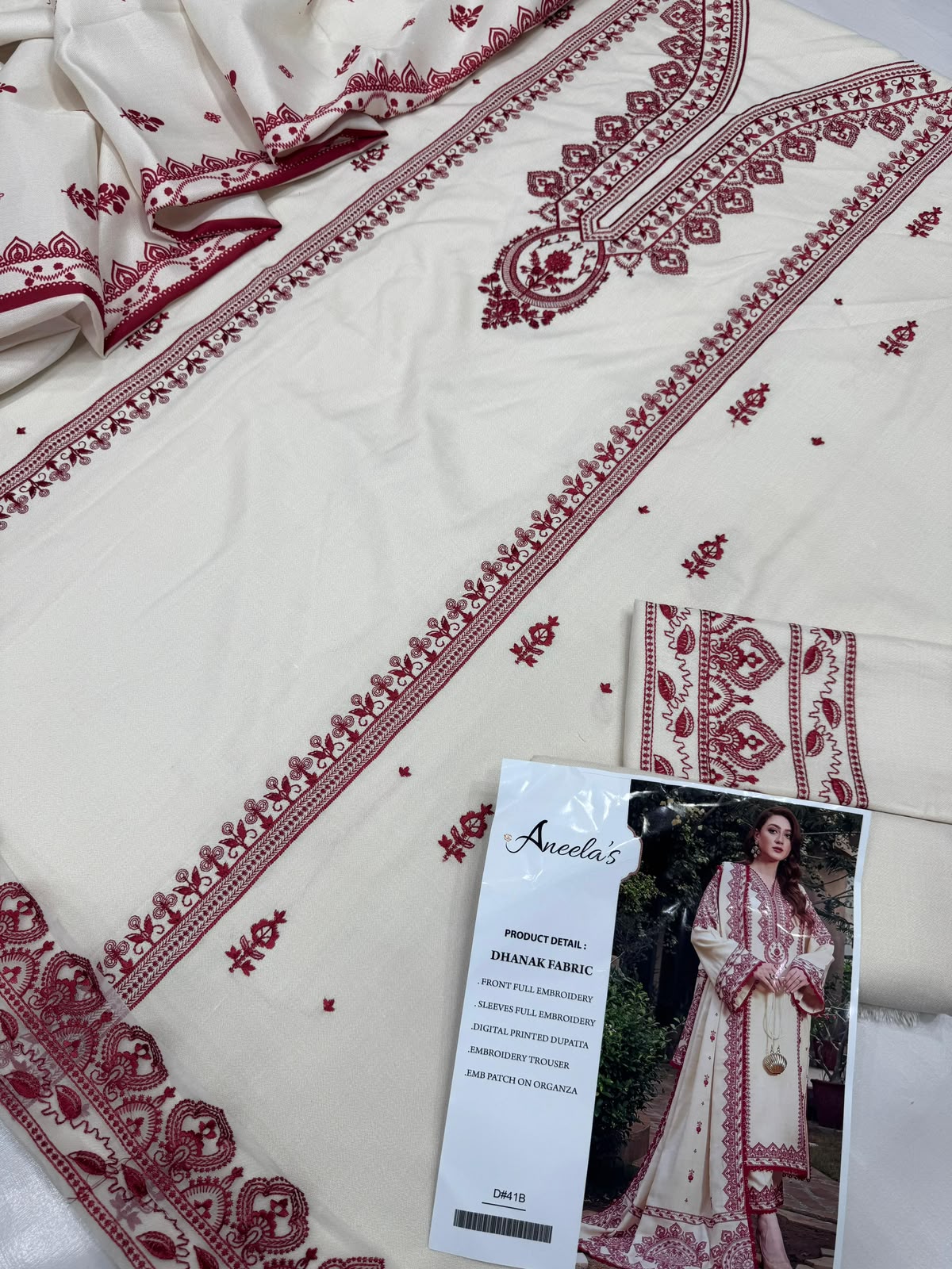 Dhanak embroidered 3-piece unstitched suit Design 44, product photo